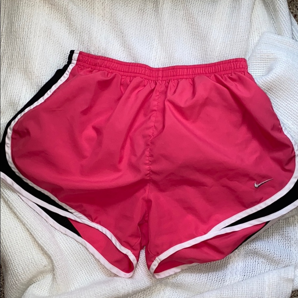 Nike shorts- M